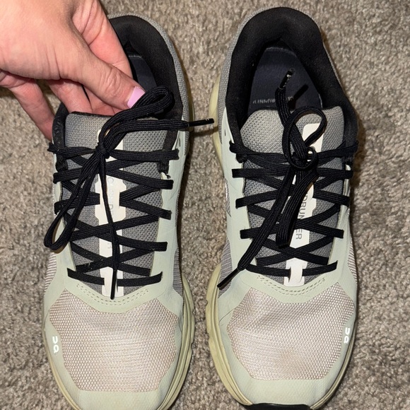 On Running Women’s Black, Gray, and White Athletic Shoes - Picture 7 of 7